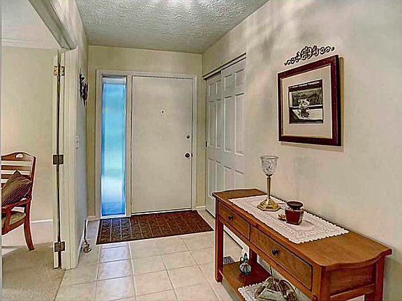 5th image of 1825 Conwood Dr