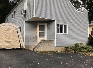 40 Floradan Rd, Putnam Valley, NY 10579