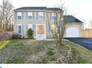 221 E Flagstone Dr, Newark, DE 19702