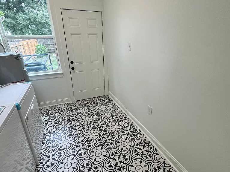 4131 Willow St #4133 — Photo 26