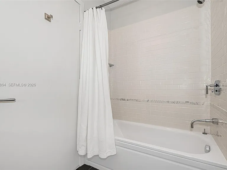 6101 Aqua Ave #702 — Photo 14