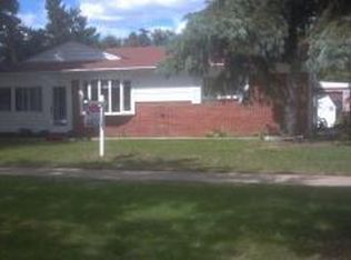 35216 Joy Rd, Livonia, MI 48150