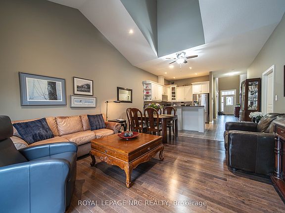 5th image of 3232 Montrose Rd #4