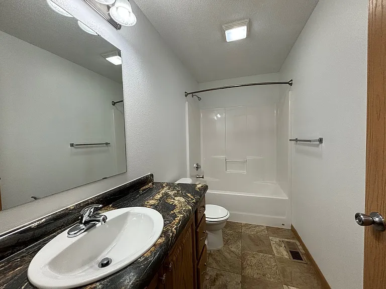 Main Bath_05022024