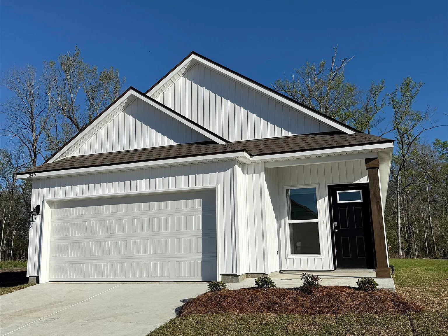 4 bed, 1610 sqft, $2,600 — Photo 2