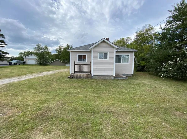 5 Hancocks Road, Deer Lake, NL A8A1M4