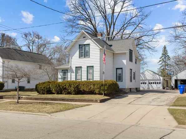 543 N State St, Appleton, WI 54911