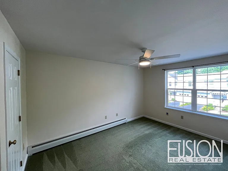 58 Stonington Cir — Photo 17