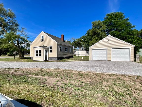 3rd image of 5655 E Apple Ave