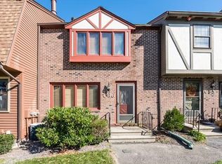 36 Scotty Hollow Dr #C, North Chelmsford, MA 01863