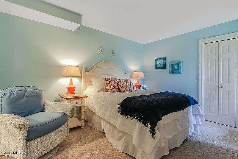 1st image of 138 Harbor Dr