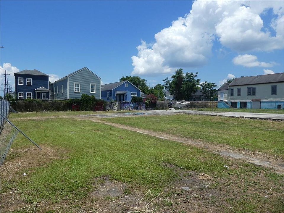 1st image of 3039 Saint Claude Ave
