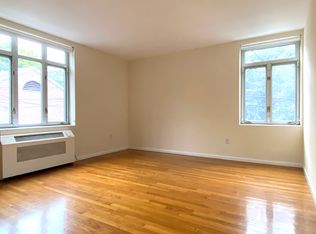 37 Vernon St #12M, Brookline, MA 02446