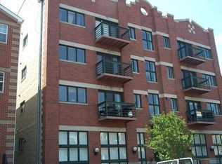 2033 W Superior St APT 3E, Chicago, IL 60612