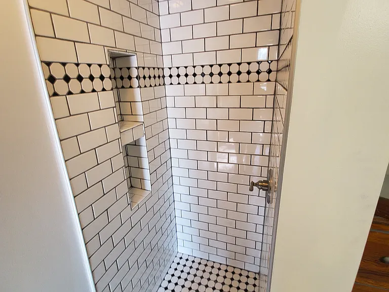 308 Pewabic St #9 — Photo 8