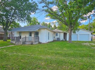 102 Garrison Ave, Westphalia, KS 66093