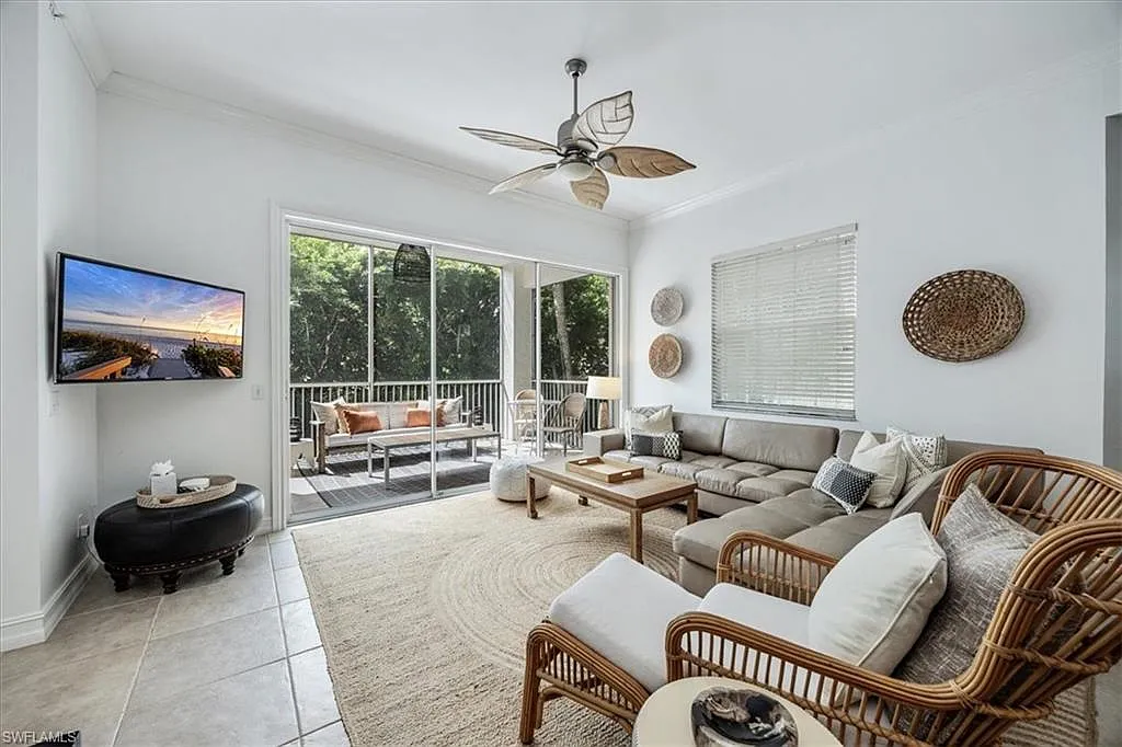 3 bed, 2.5 bath, 1831 sqft, $14,000 — Photo 1