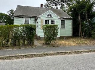 65 Louis St, Hyannis, MA 02601