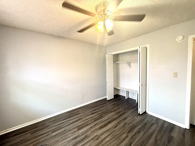2206 Shenandoah Dr — Photo 13