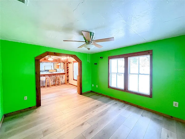 25825 W Newberry Rd — Photo 3