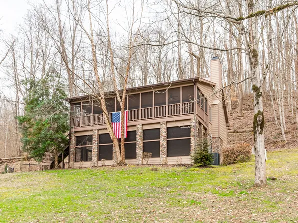 850 Harbor Dr, Lancaster, TN 38569