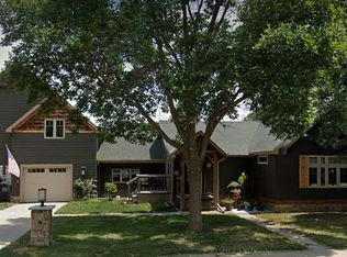 620 S Chestnut St, Friend, NE 68359