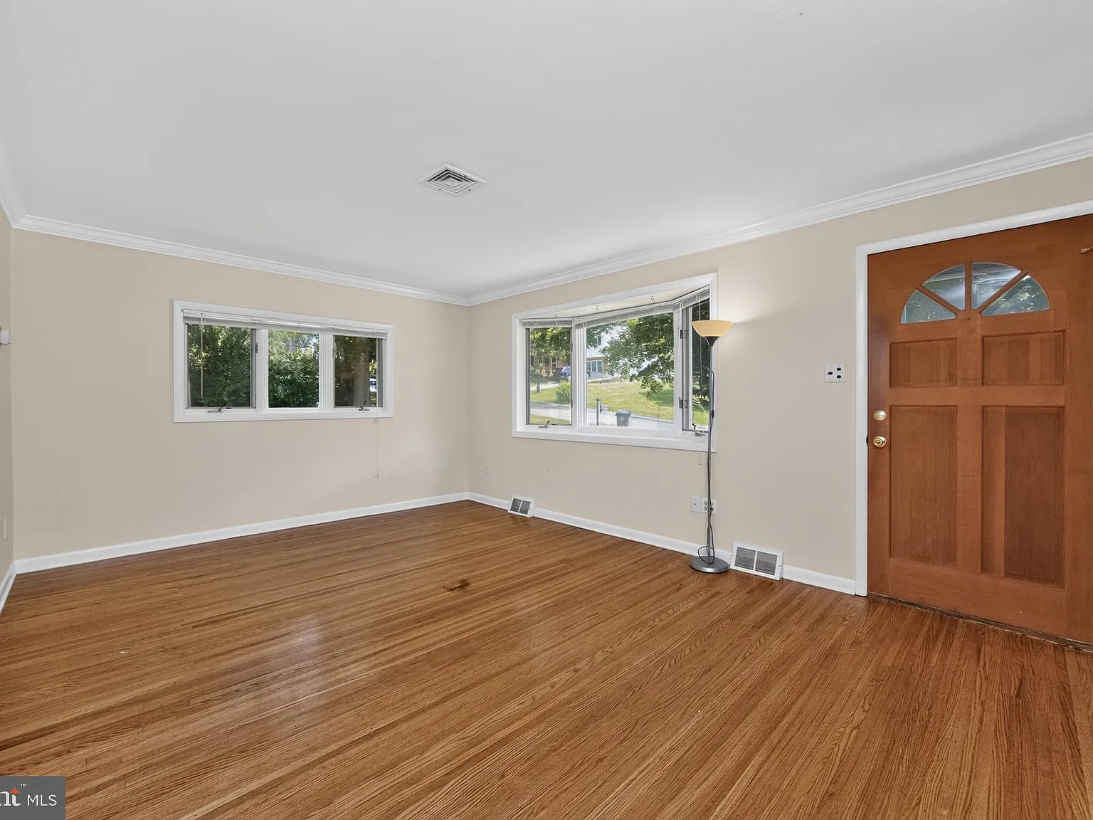 3 bed, 1488 sqft, $3,150 — Photo 2