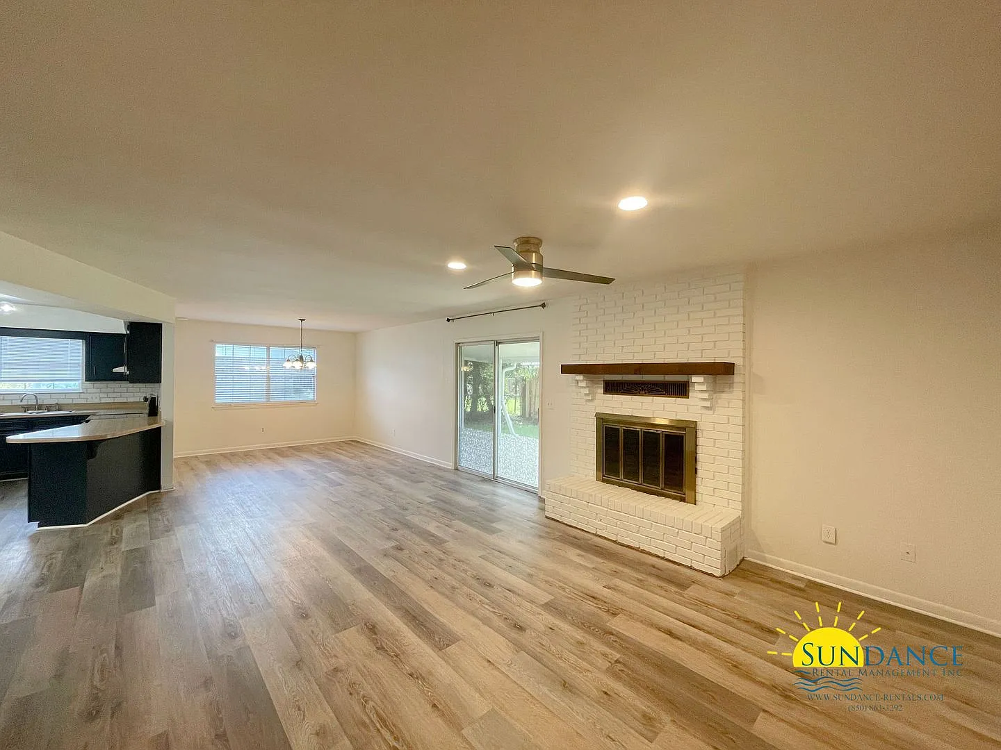 Updated 3-Bedroom Home in the Heart of Shalimar! — Photo 2