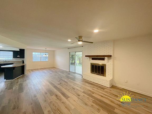 2nd image of 89 Spinnaker Ln