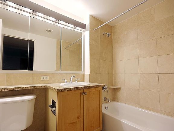 5th image of 333 E 102nd St APT 401