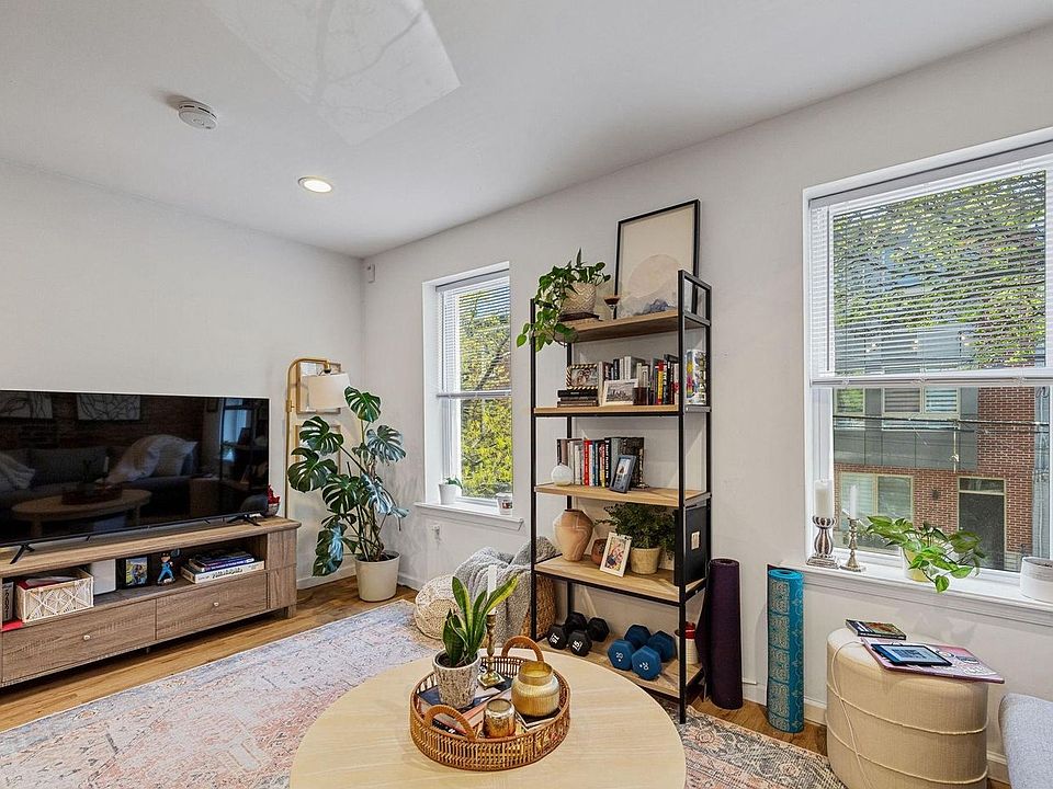 2nd image of 744 S 19th St APT 2