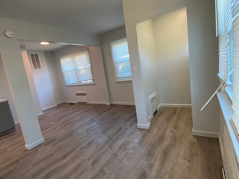 336 Scranton Ave #1 — Photo 33