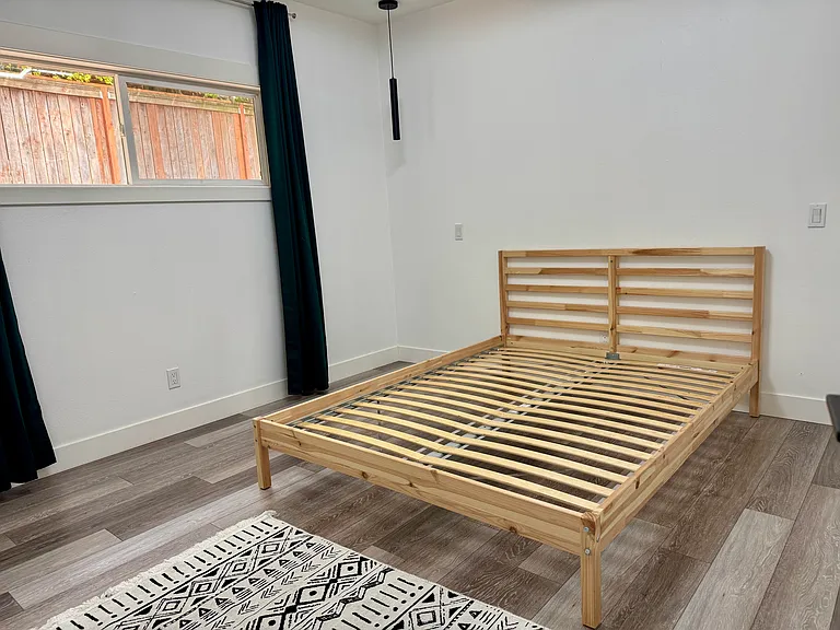 2102 NW Kelly Dr #17 — Photo 5