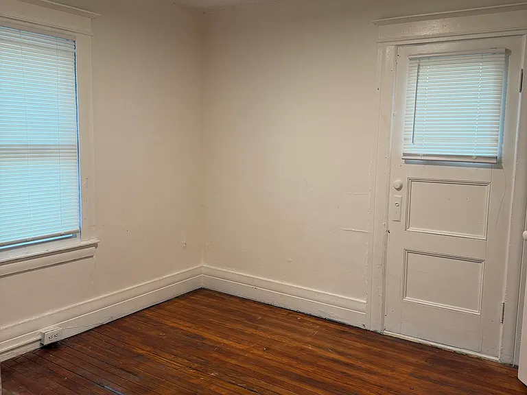 506 Ridgeway Ave — Photo 8