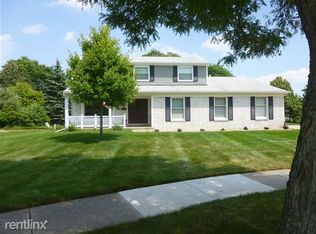 4568 Heatherbrook Dr, Troy, MI 48098