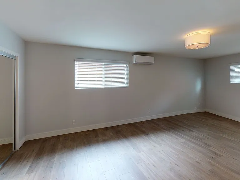 BWD - Bronwood Apartments — Photo 15