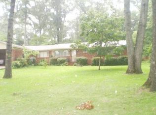 4905 Northwood Lake Dr E, Northport, AL 35473