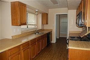 4th image of 249 Bellwood Dr