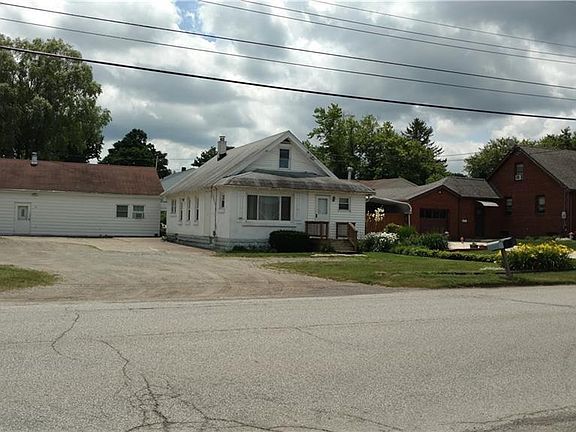 3rd image of 1213 E Grandview Blvd
