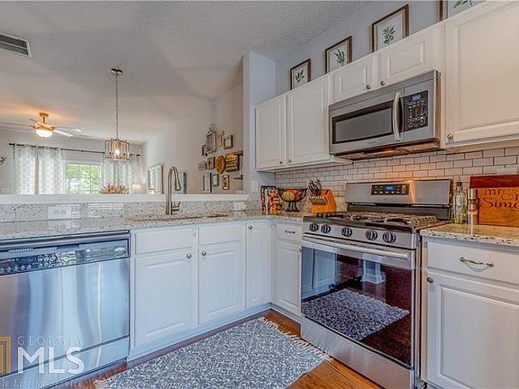 5th image of 211 Buckland Dr #0