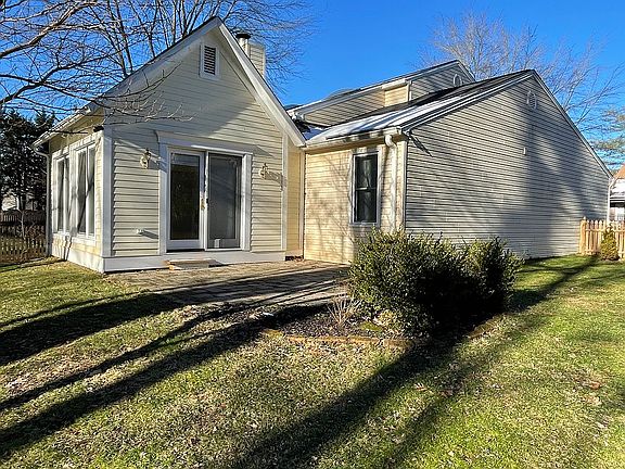 2nd image of 14053 Saddleview Dr