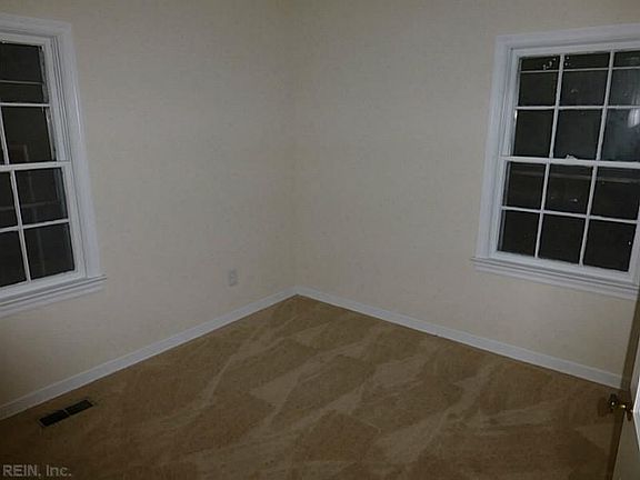 5th image of 17345 Warwick Blvd