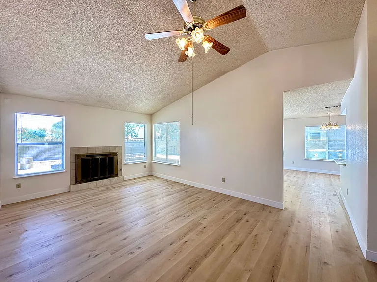 3124 Gentle Breeze St — Photo 4