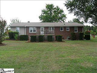 2nd image of 115 Yorkshire Dr
