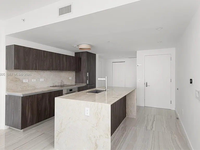 3131 NE 7th Ave #4102 — Photo 5