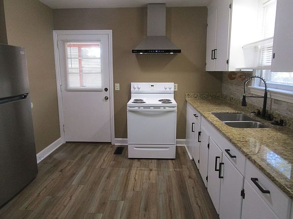 4th image of 524 W Calhoun St