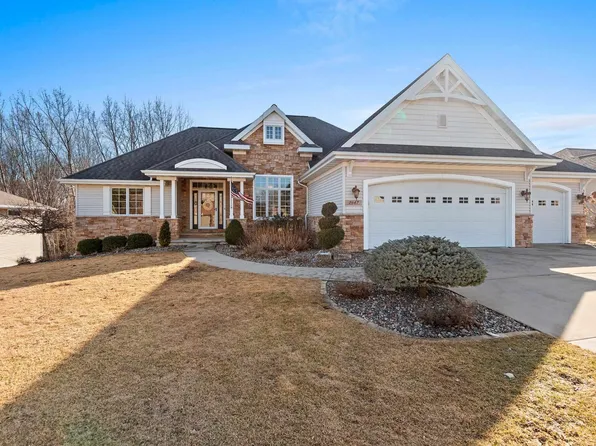 2647 Prairie Garden Trl, Green Bay, WI 54313