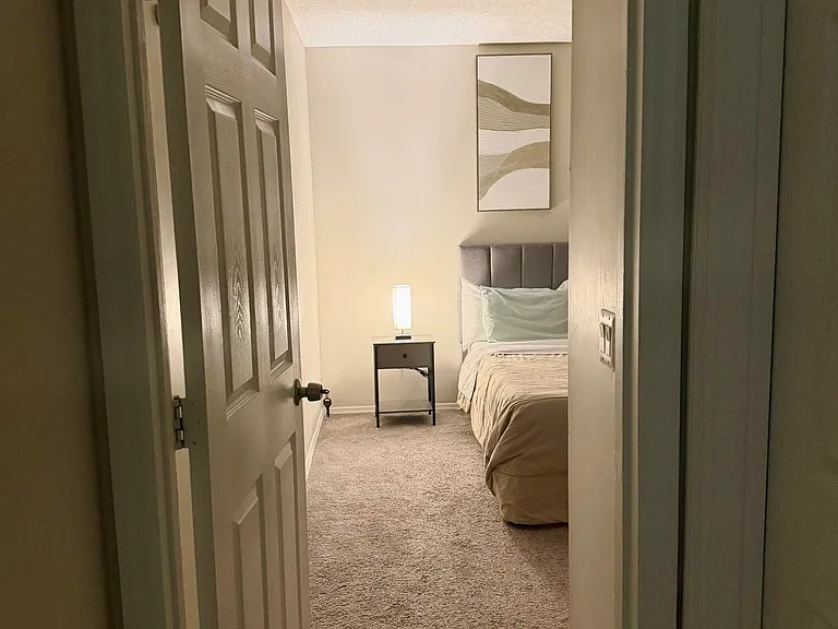 233 SW Chapman Ave — Photo 4