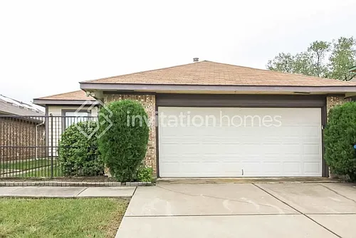 3703 Clover Hill Ln Photo 1