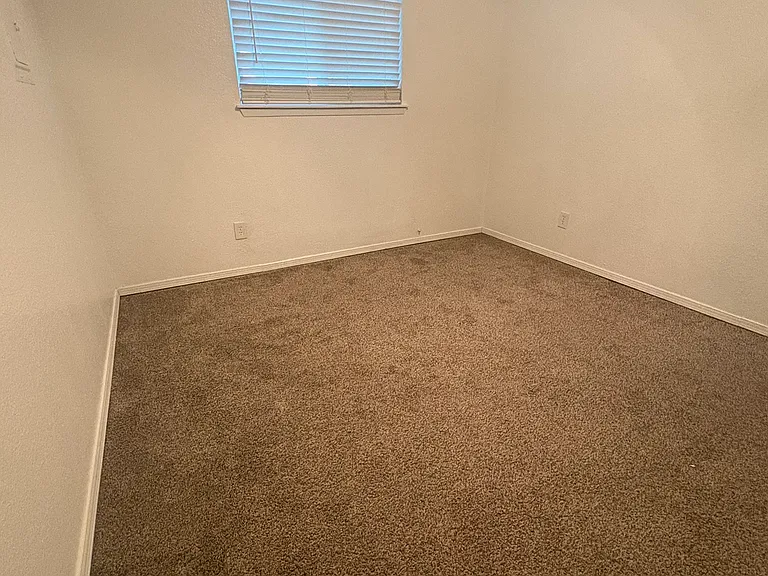 3417 Risner Pl #B — Photo 15